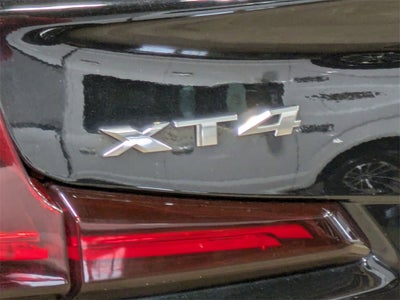 2022 Cadillac XT4 Premium Luxury