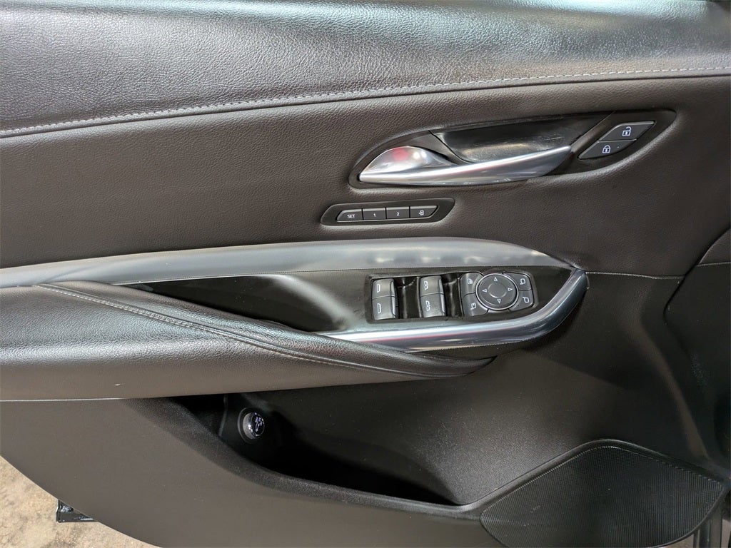 2022 Cadillac XT4 Premium Luxury