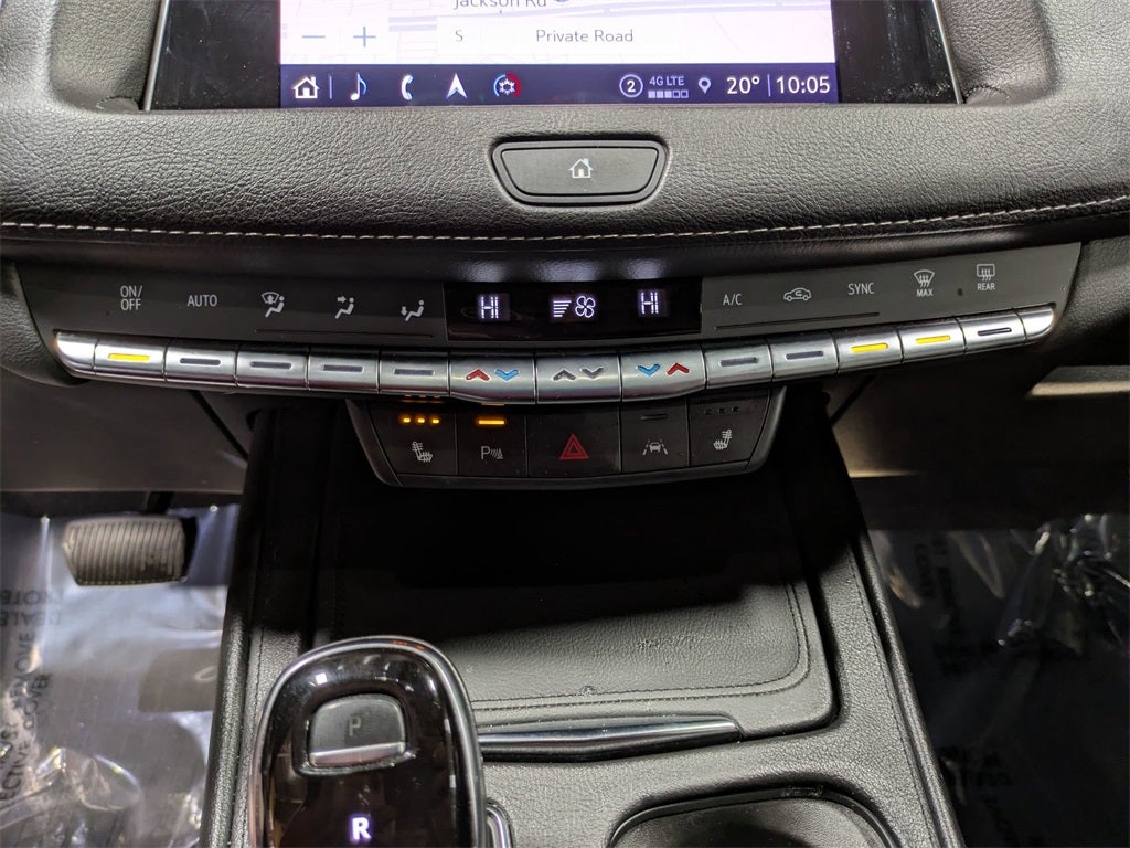 2022 Cadillac XT4 Premium Luxury