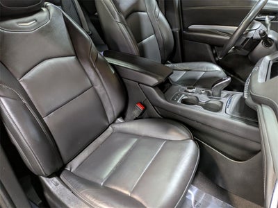 2022 Cadillac XT4 Premium Luxury