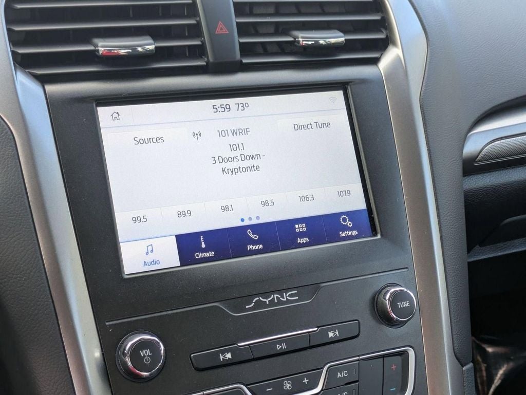 2020 Ford Fusion SE
