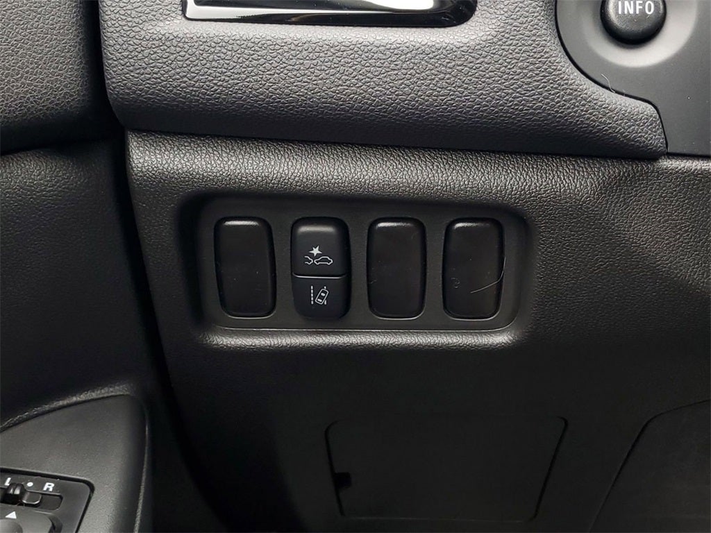 2025 Mitsubishi Outlander Sport 2.0 LE