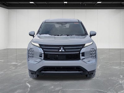 2026 Mitsubishi Outlander ES