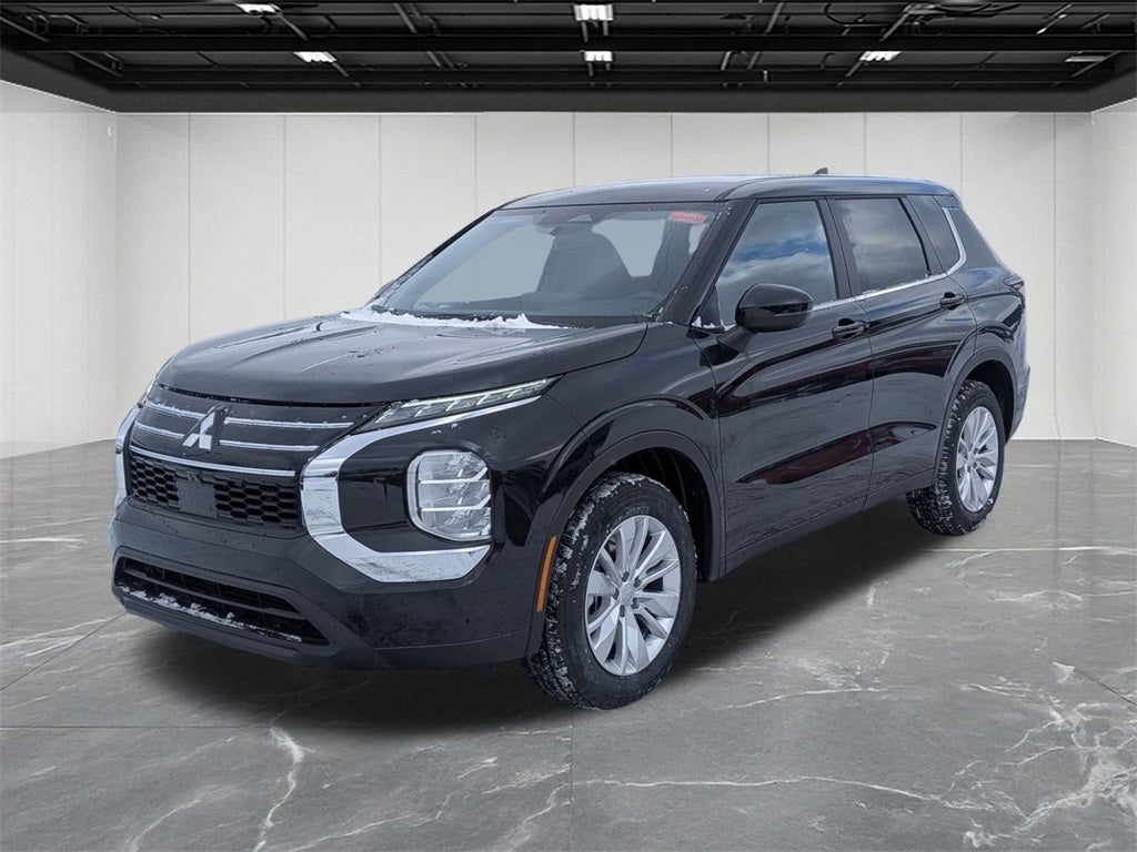 2026 Mitsubishi Outlander ES