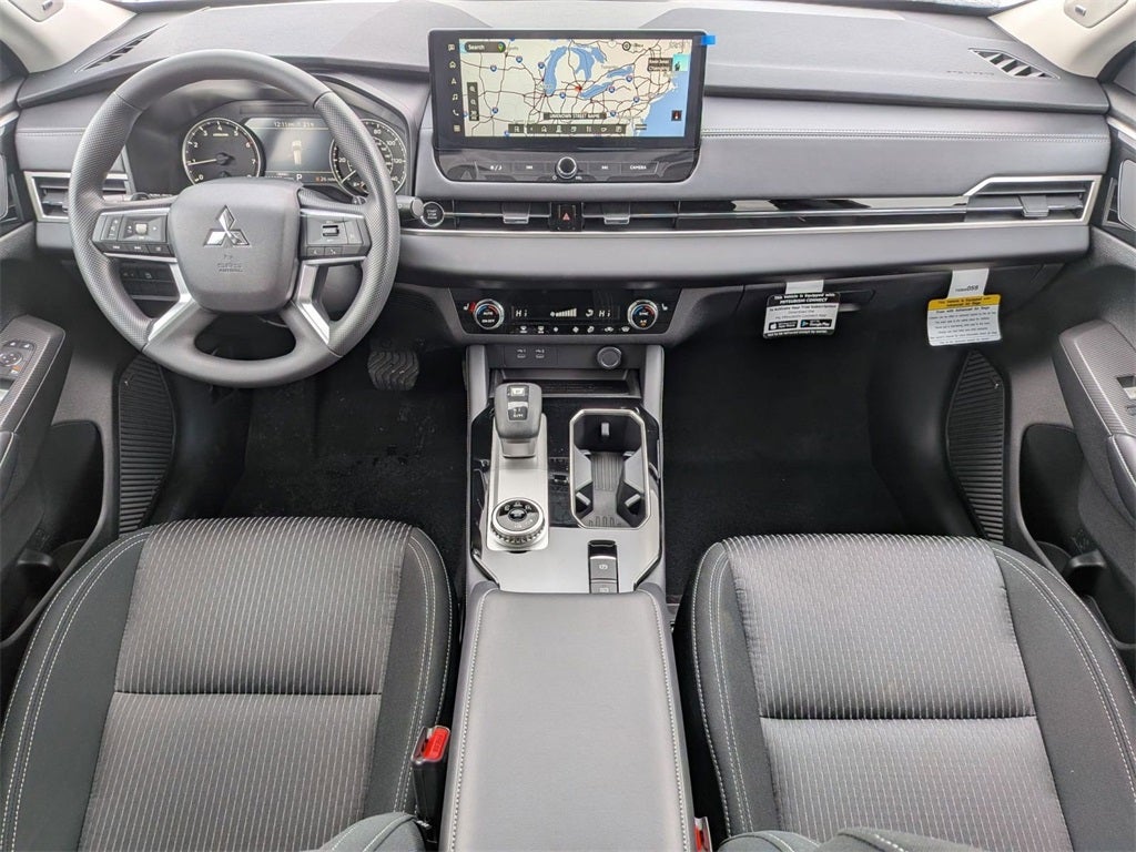 2026 Mitsubishi Outlander ES