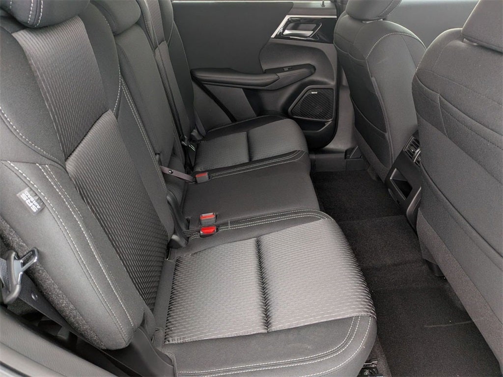 2026 Mitsubishi Outlander ES