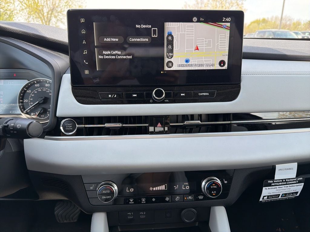 2025 Mitsubishi Outlander SE