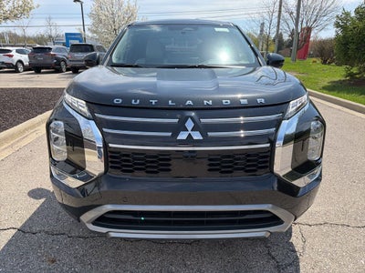 2025 Mitsubishi Outlander SE