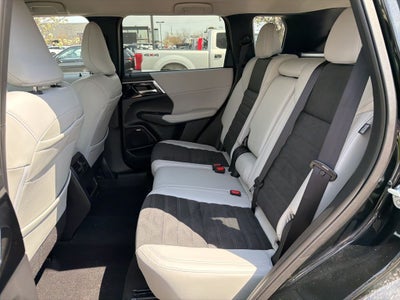 2025 Mitsubishi Outlander SE