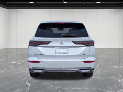 2026 Mitsubishi Outlander SE