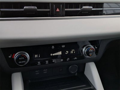 2026 Mitsubishi Outlander SE