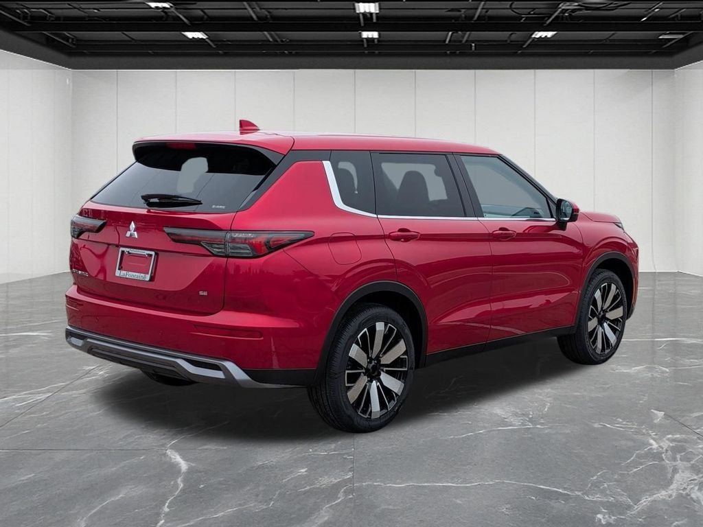 2026 Mitsubishi Outlander SE