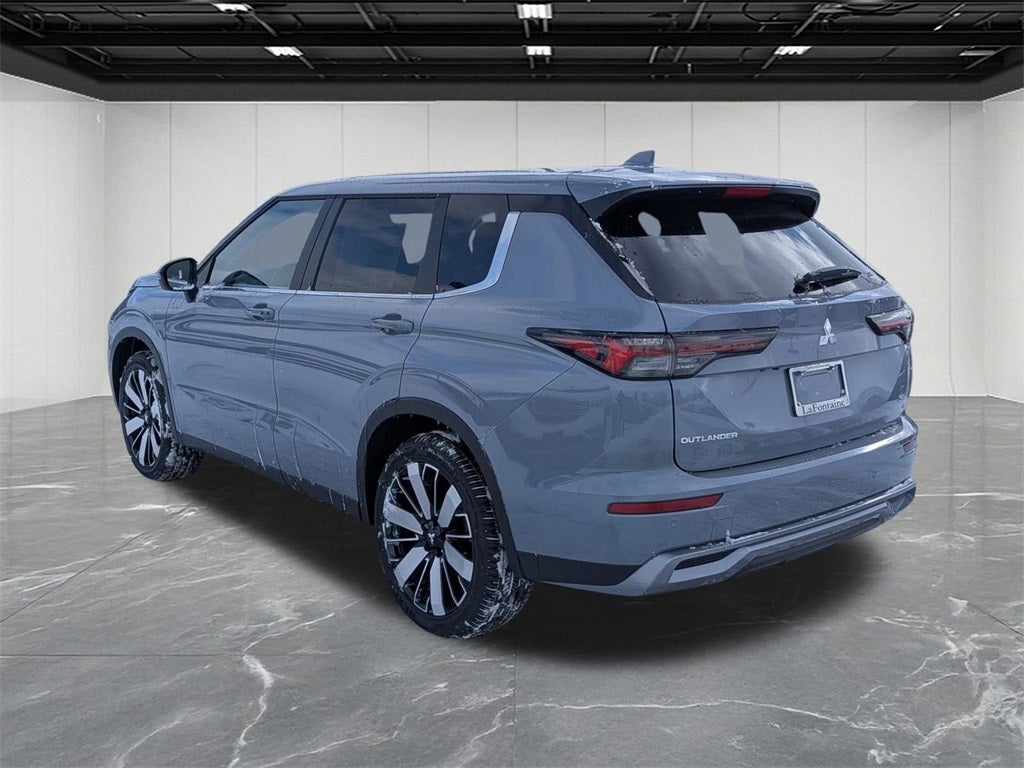 2026 Mitsubishi Outlander SE