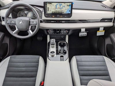 2026 Mitsubishi Outlander SE