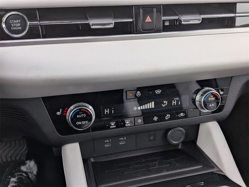 2026 Mitsubishi Outlander LE