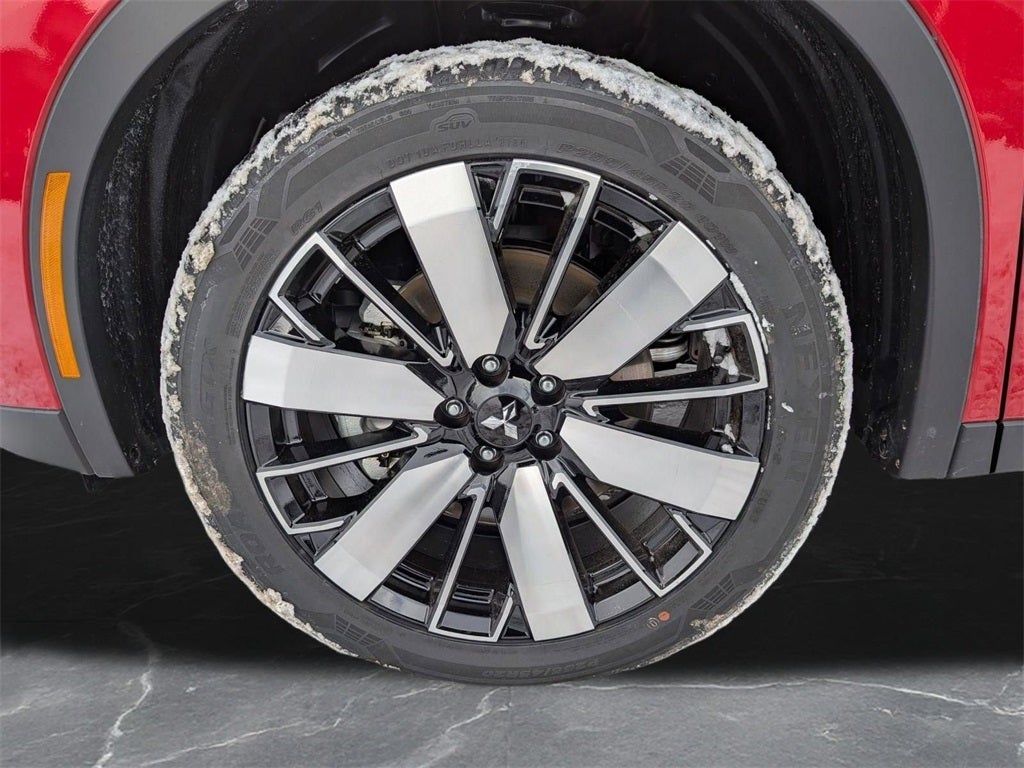 2026 Mitsubishi Outlander LE