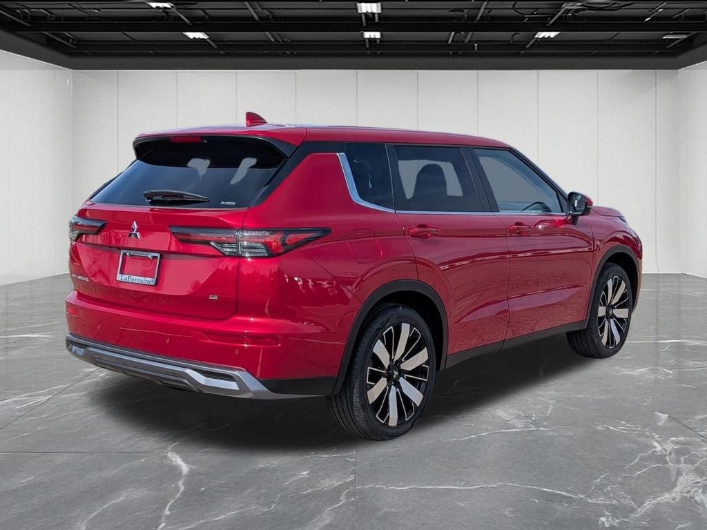 2026 Mitsubishi Outlander LE