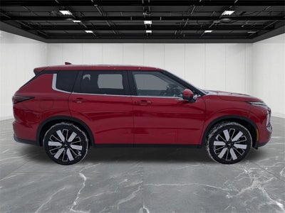 2026 Mitsubishi Outlander LE