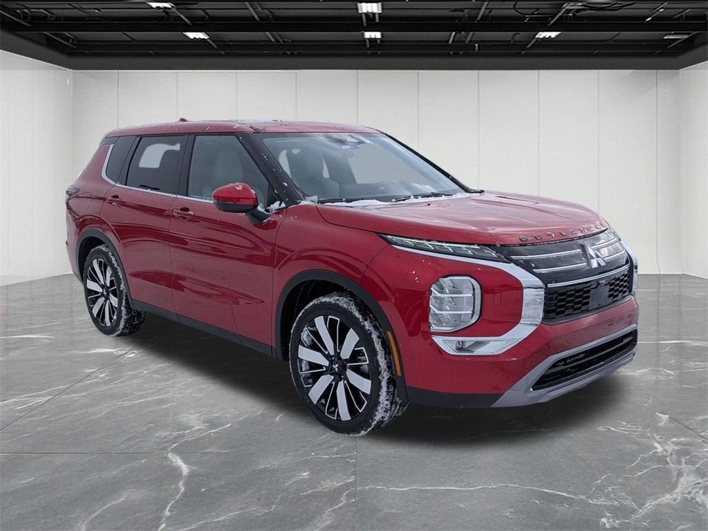 2026 Mitsubishi Outlander LE