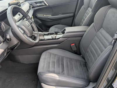 2026 Mitsubishi Outlander LE