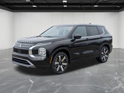 2026 Mitsubishi Outlander SE