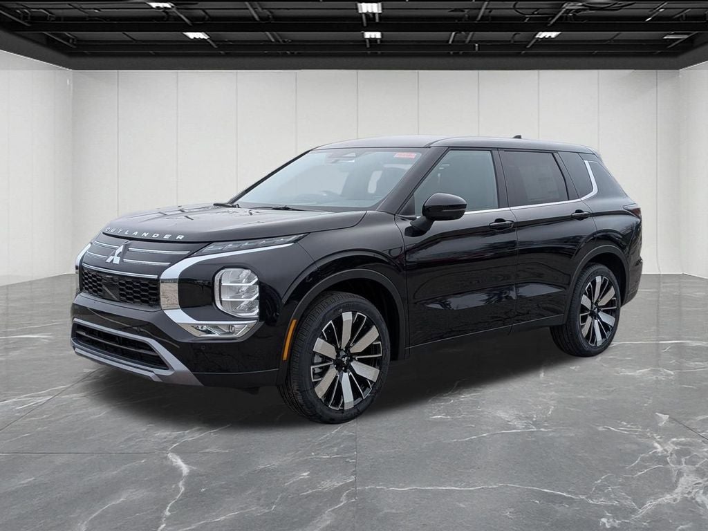 2026 Mitsubishi Outlander LE