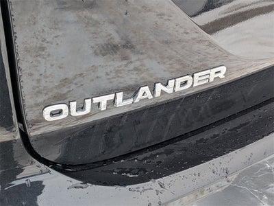 2026 Mitsubishi Outlander LE