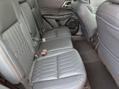 2025 Mitsubishi Outlander SEL