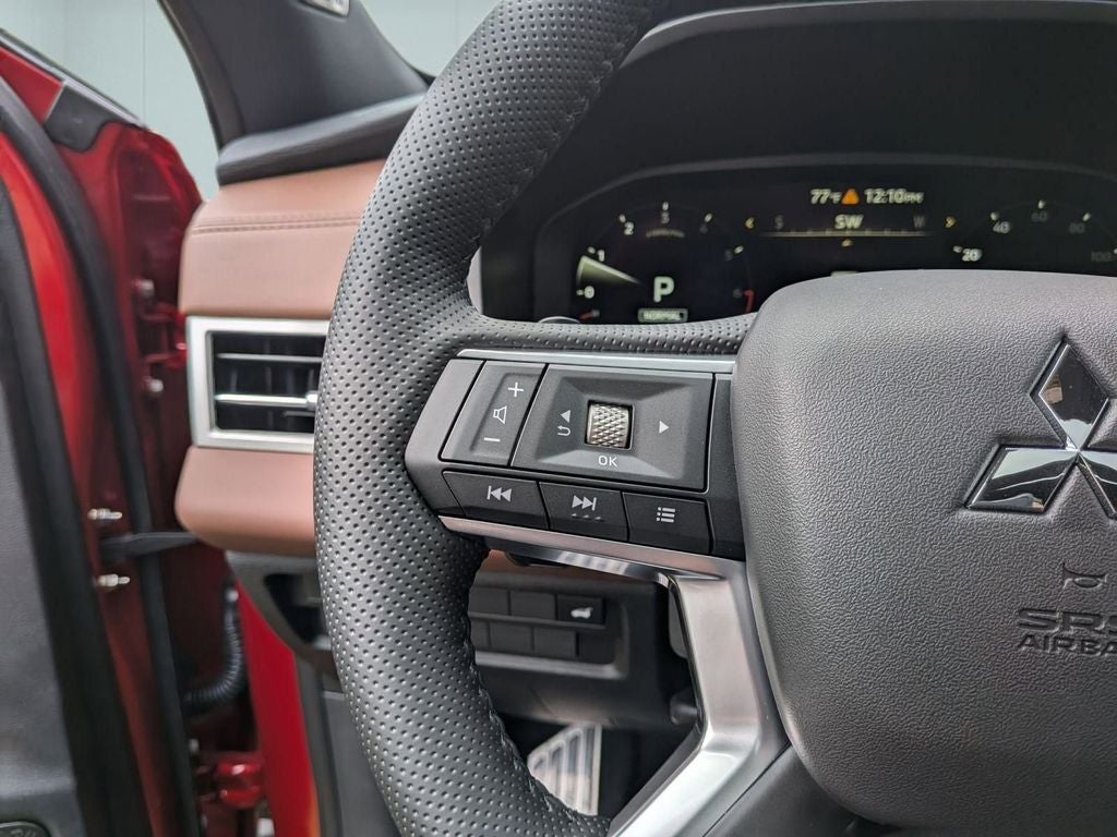 2025 Mitsubishi Outlander SEL