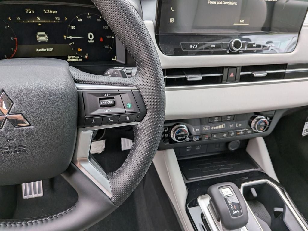 2025 Mitsubishi Outlander Platinum Edition