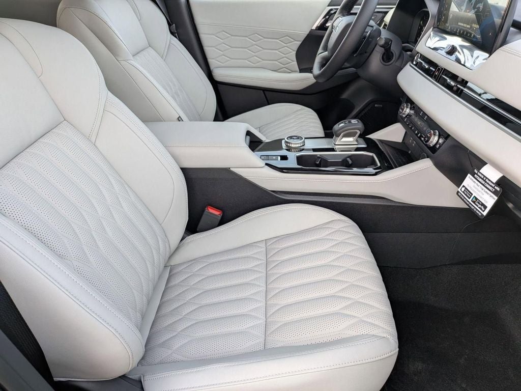 2026 Mitsubishi Outlander SEL