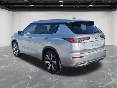 2026 Mitsubishi Outlander SEL