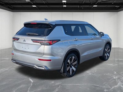 2026 Mitsubishi Outlander SEL