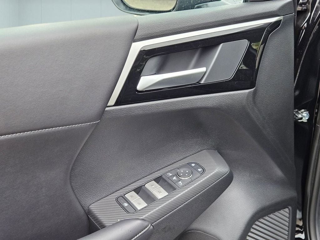 2025 Mitsubishi Outlander PHEV SE
