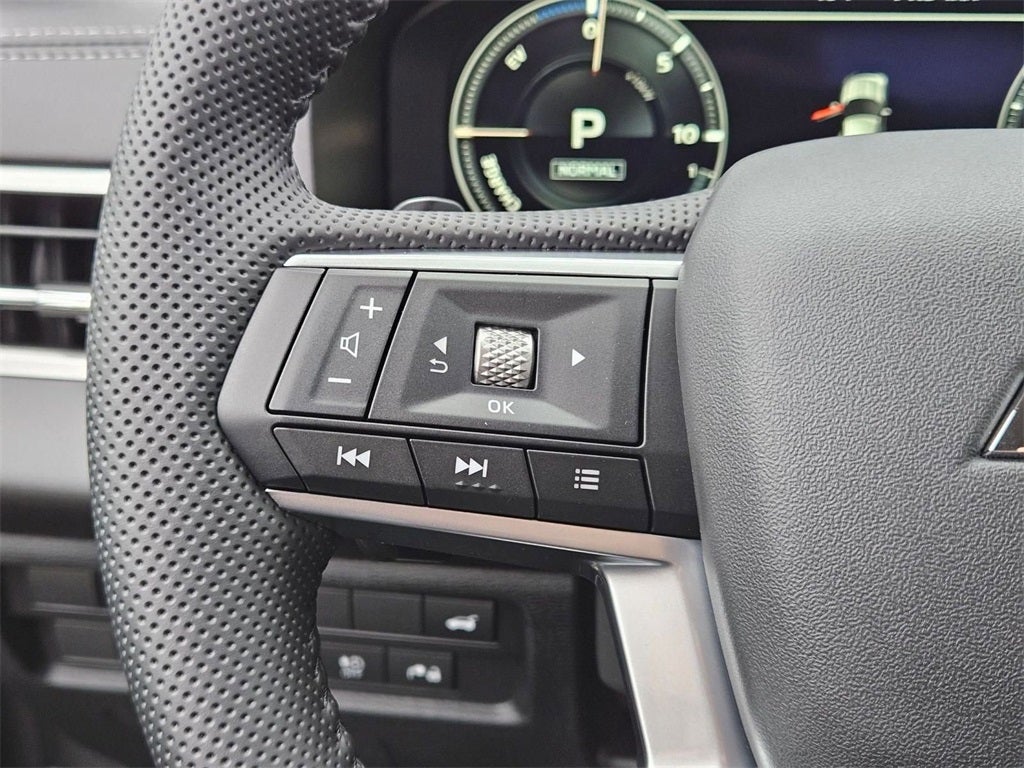 2025 Mitsubishi Outlander PHEV SE