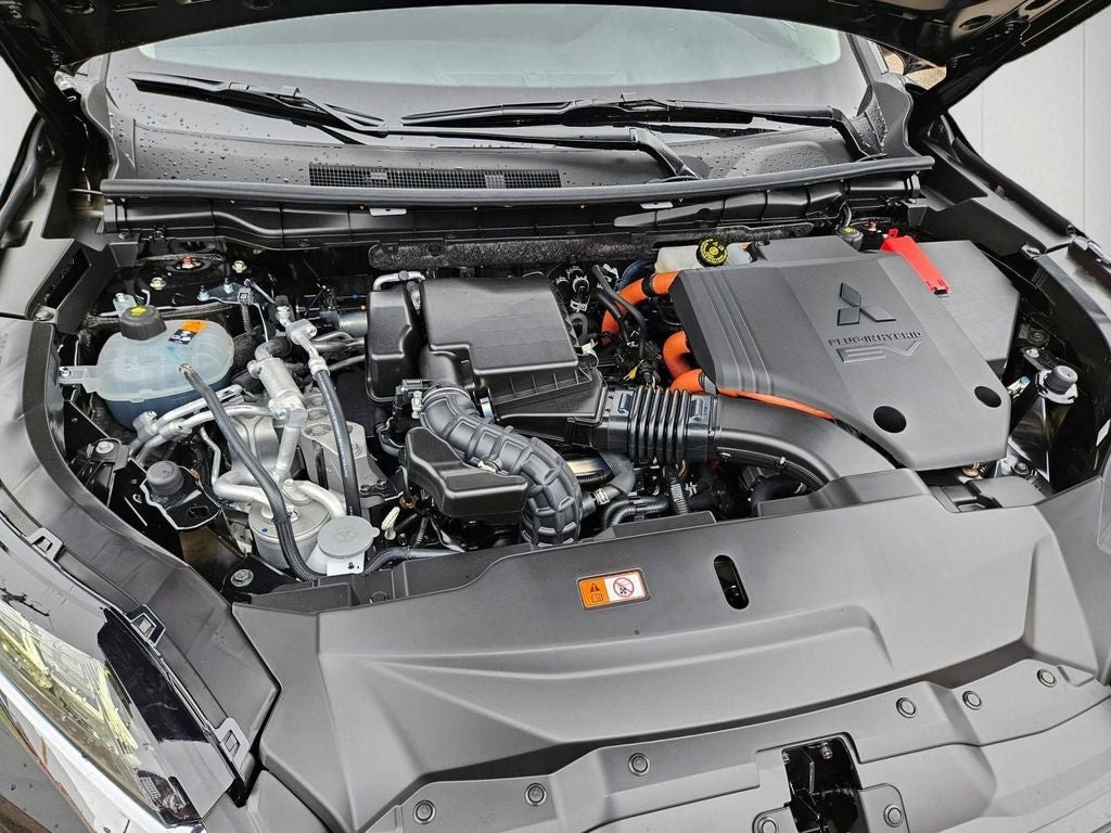 2025 Mitsubishi Outlander PHEV SE