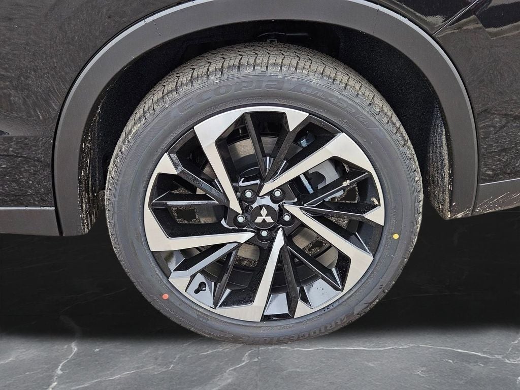 2025 Mitsubishi Outlander PHEV SE