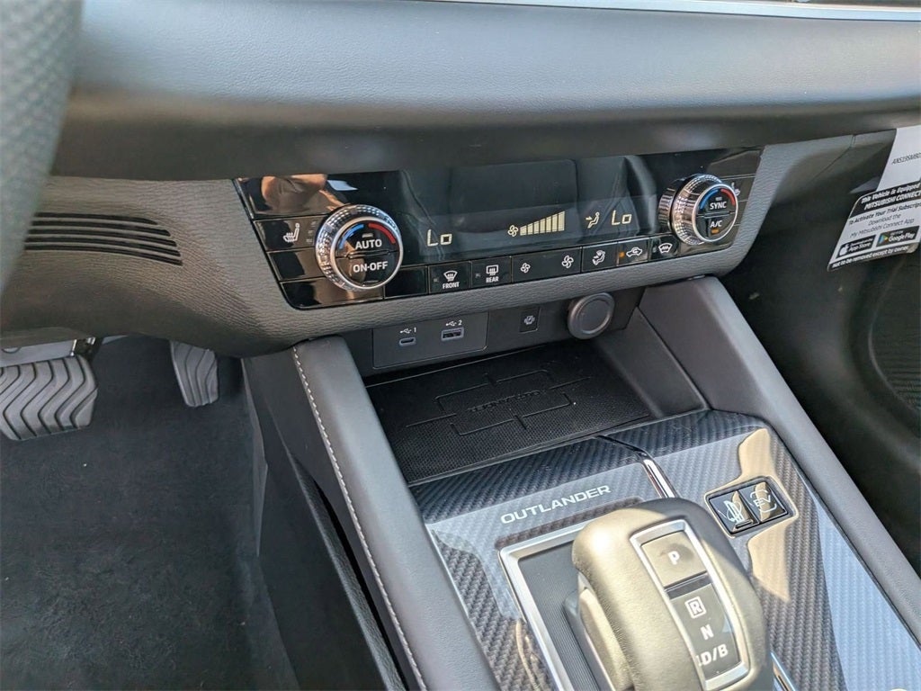 2025 Mitsubishi Outlander PHEV SE