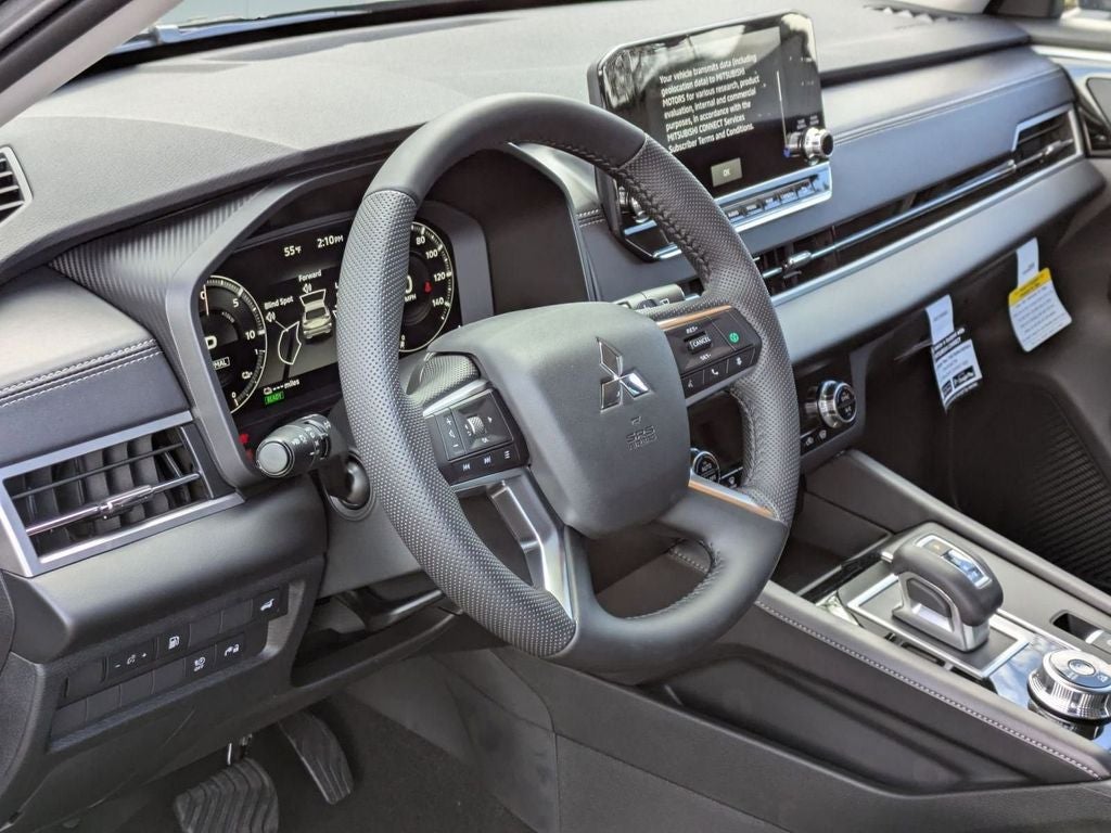 2025 Mitsubishi Outlander PHEV SE