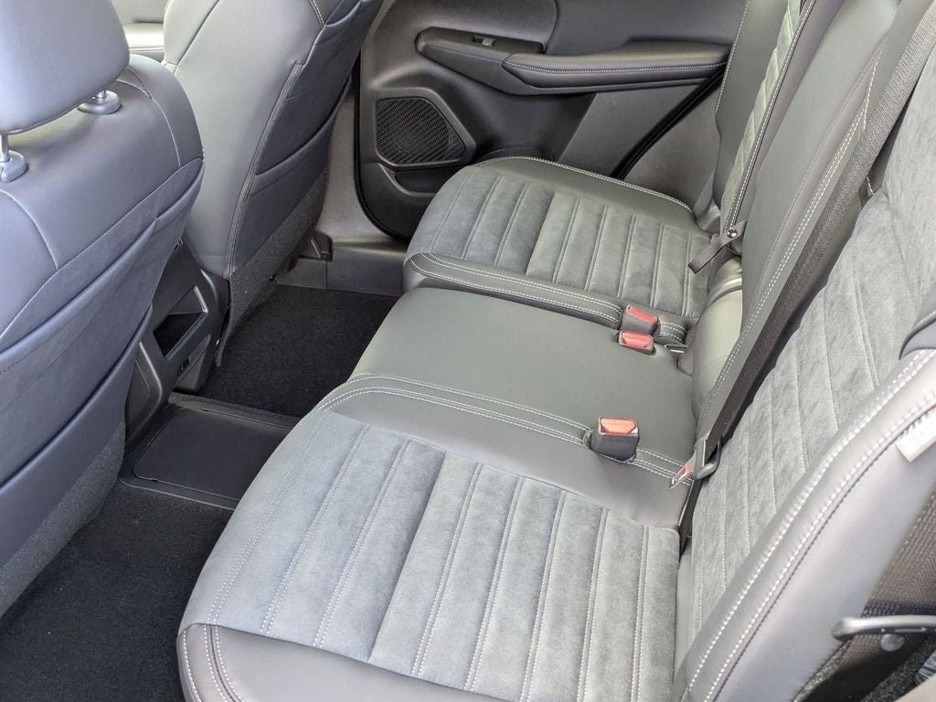 2025 Mitsubishi Outlander PHEV SE