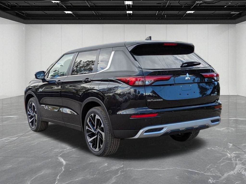 2025 Mitsubishi Outlander PHEV SE