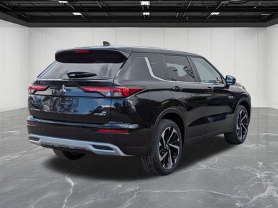 2025 Mitsubishi Outlander PHEV SE
