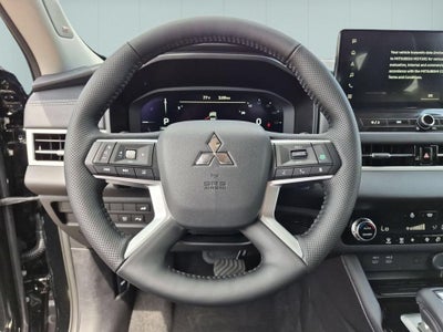 2026 Mitsubishi Outlander PHEV SE