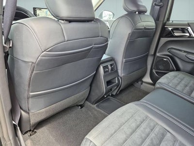2026 Mitsubishi Outlander PHEV SE