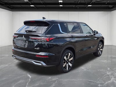 2026 Mitsubishi Outlander PHEV SE