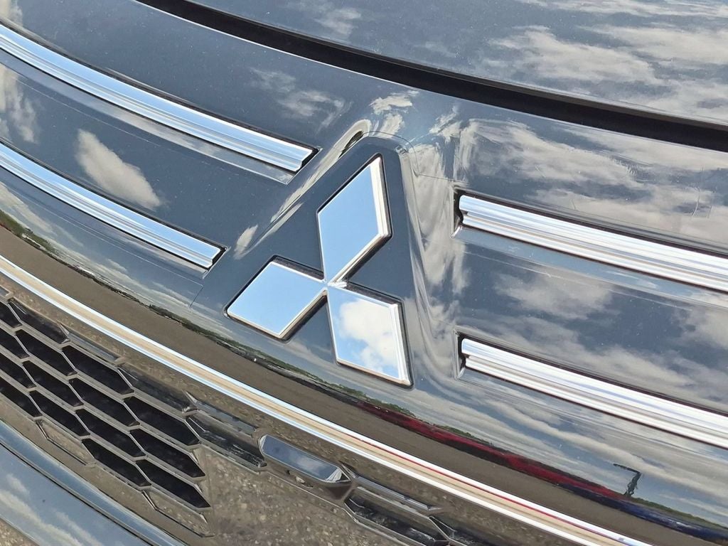 2026 Mitsubishi Outlander PHEV SE