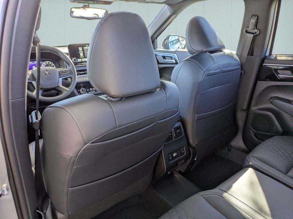 2025 Mitsubishi Outlander PHEV SEL Black Edition