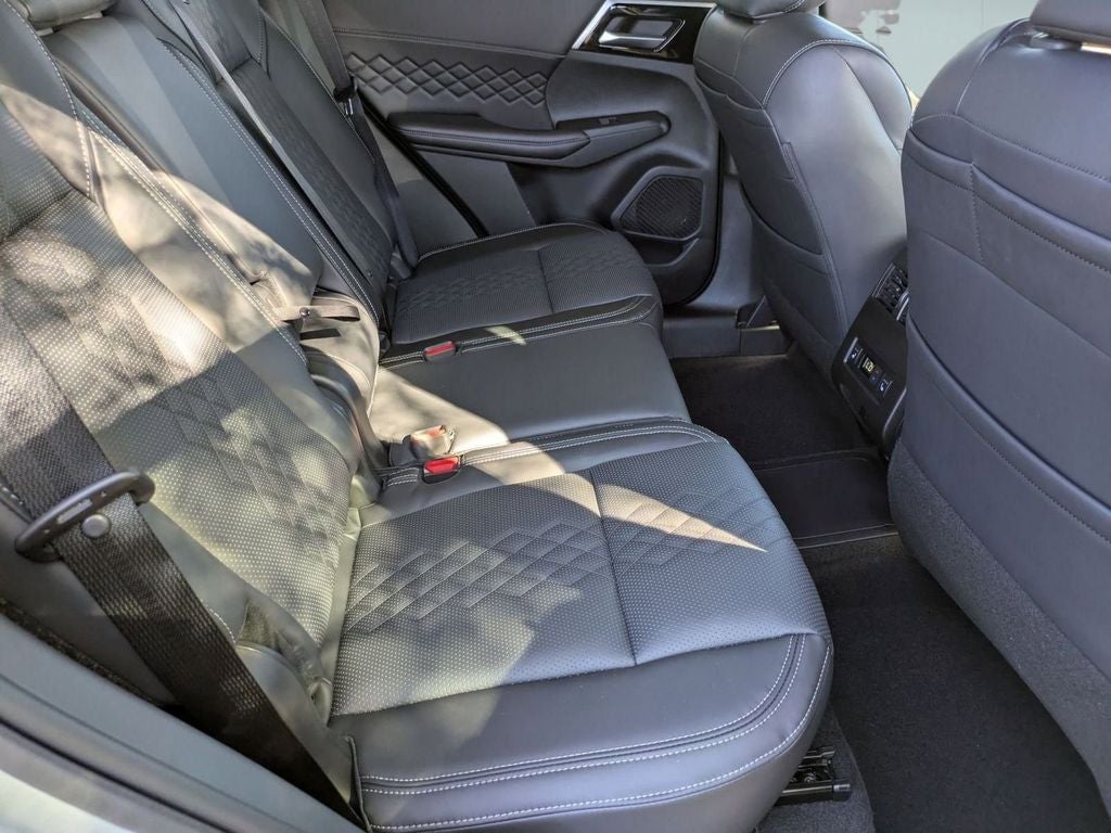2025 Mitsubishi Outlander PHEV SEL Black Edition