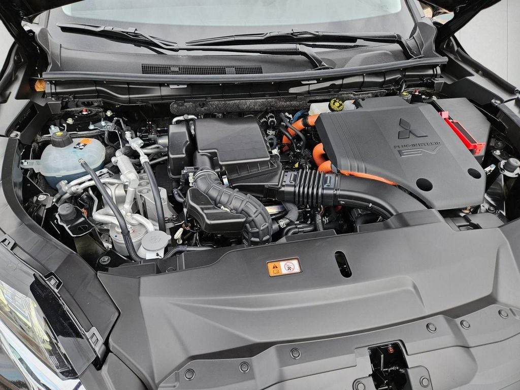 2025 Mitsubishi Outlander PHEV SEL