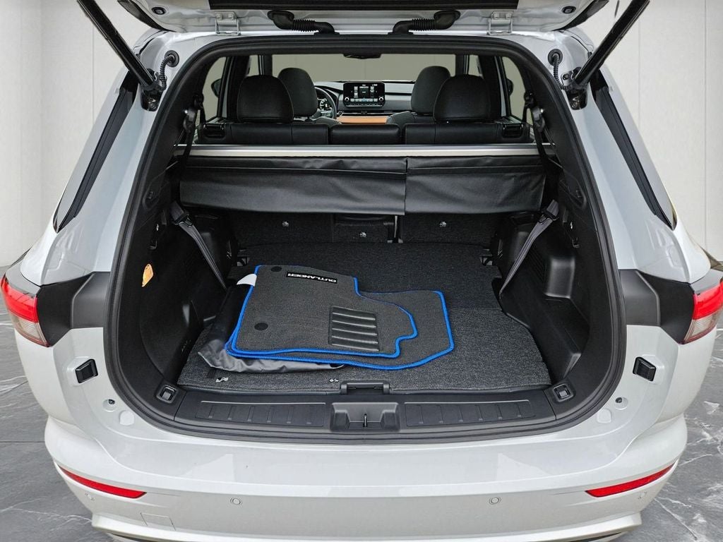 2025 Mitsubishi Outlander PHEV SEL